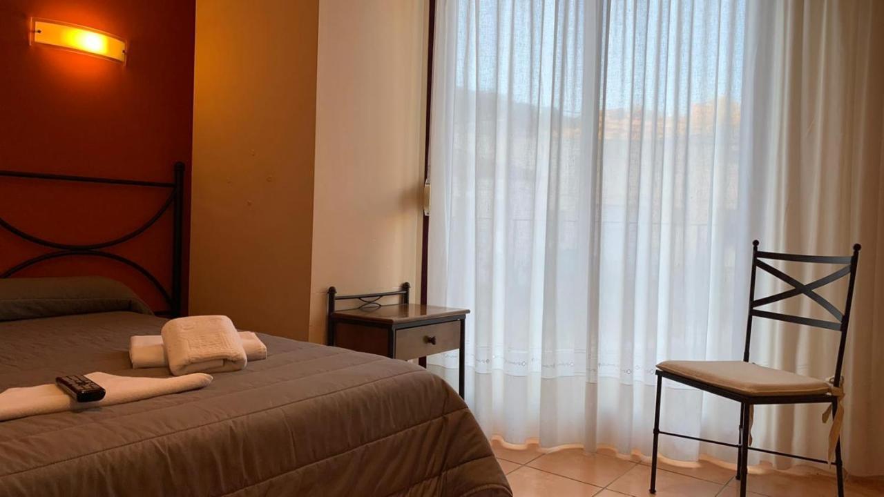 Hostal Portell Portell de Morella Экстерьер фото
